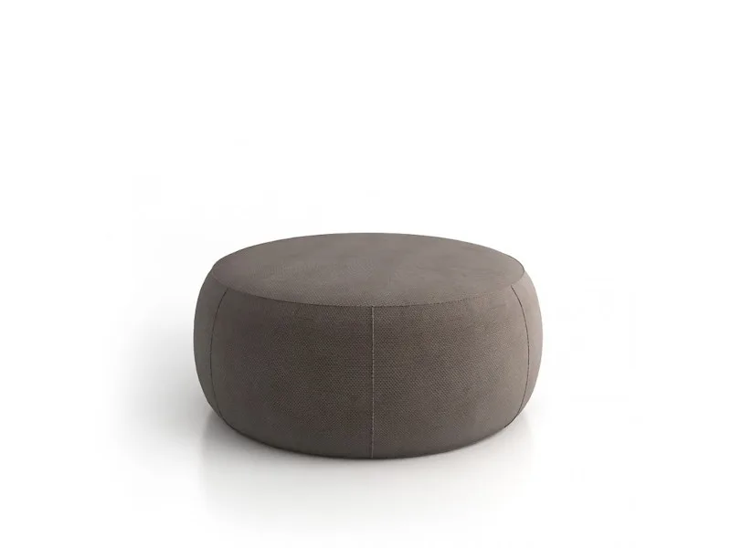 Puf Float en gris topo, pieza completa sobre fondo blanco con su sombra en el suelo