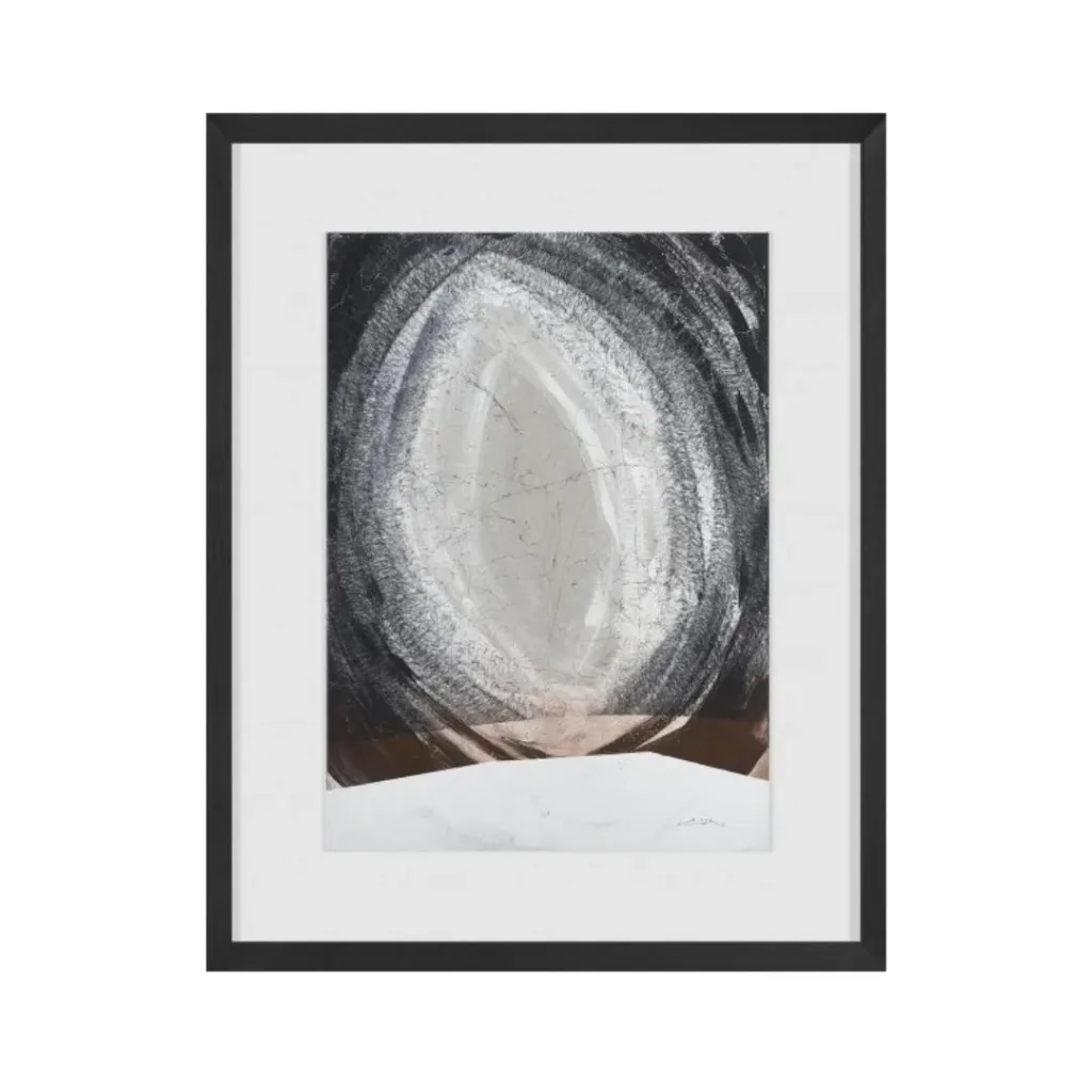 Cuadro abstracto con marco negro y paspartú blanco, con un óvalo de trazos blancos y grises sobre fondo negro