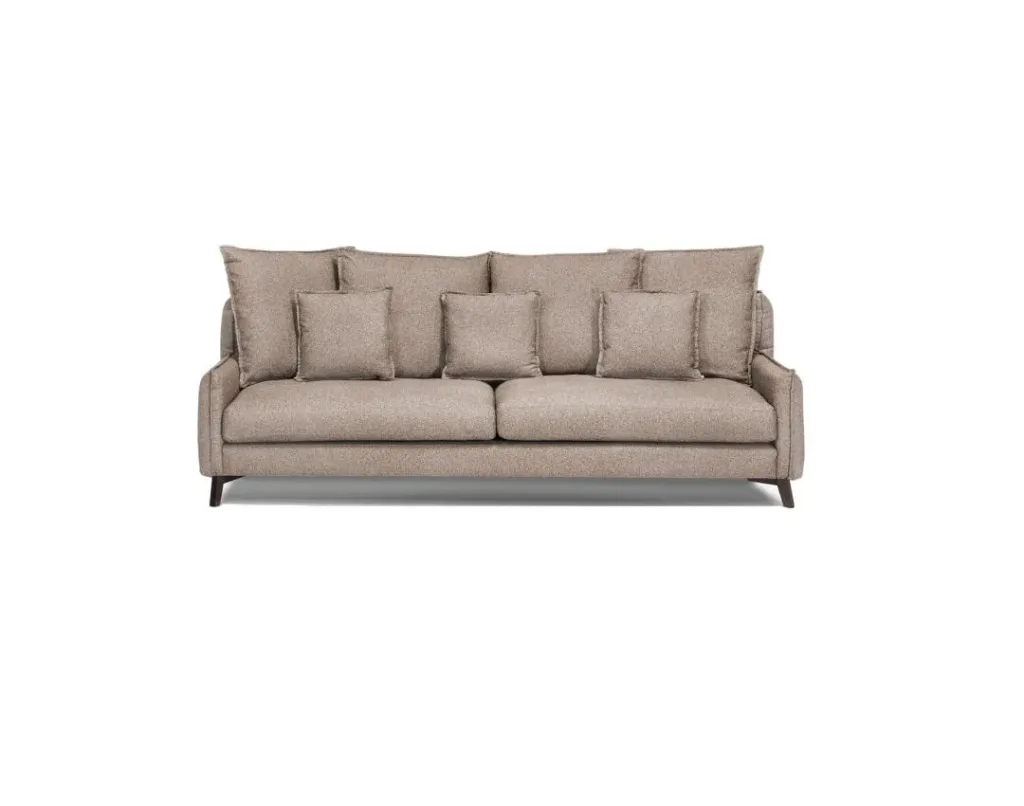 Sofá Cala en beige jaspeado de frente, con cojines de respaldo y decorativos y patas oscuras